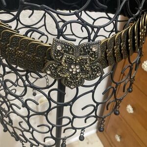 Vintage-Inspired Brass Floral Statement Belt with Rhinestones